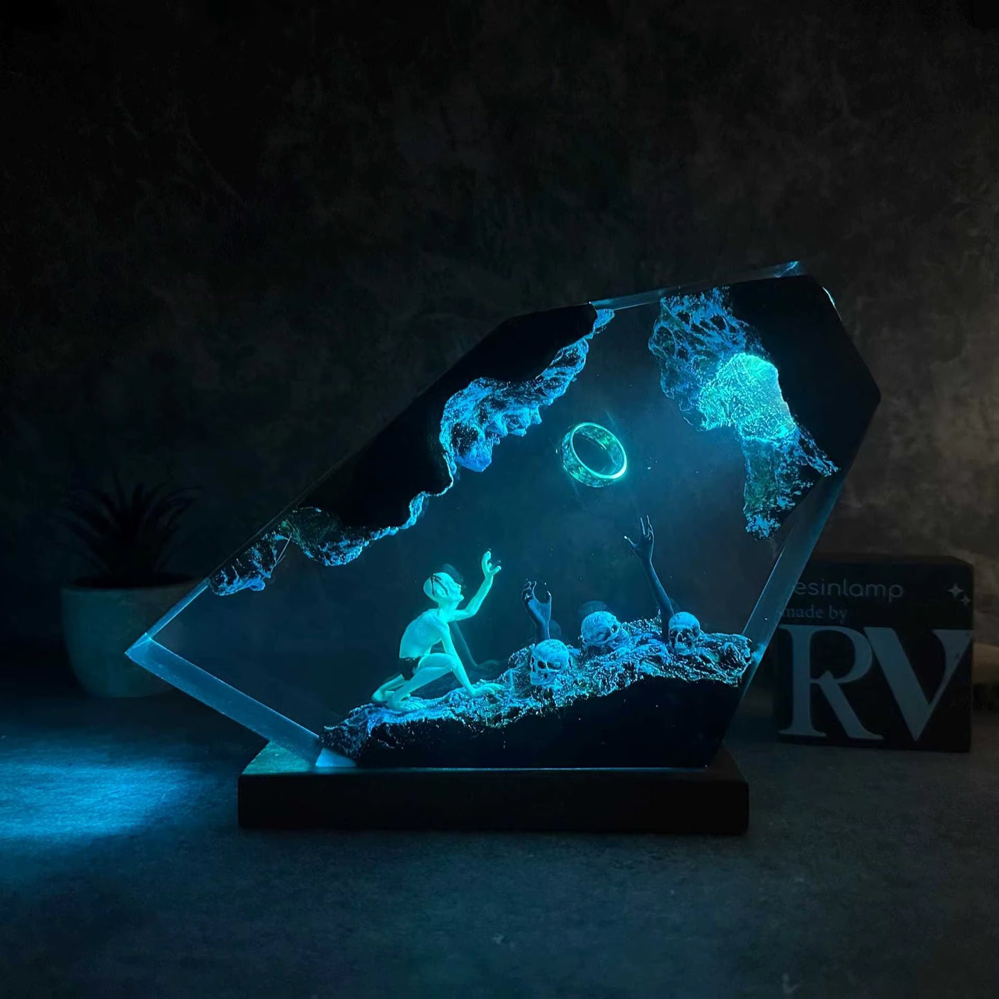 Gollum Power Ring Resin Lamp